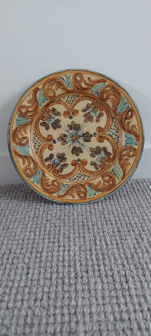 Earthenware plate and vase from Portugal