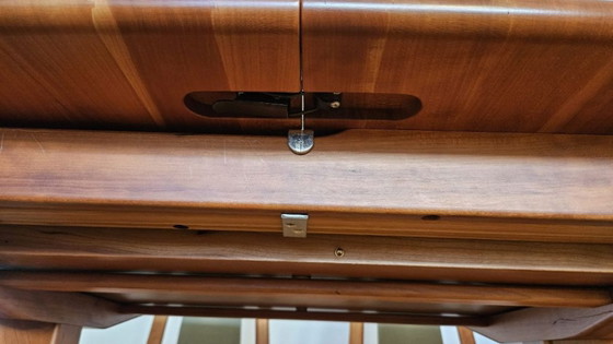 Image 1 of Danish Design table, flexibly extendable