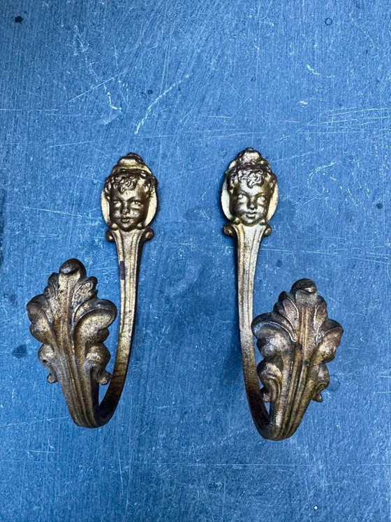 Pair of bronze putti coat hooks signed Art Nouveau period – Coat racks (photo 5 of 5)
