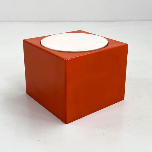 Sgabello cubo arancione e bianco Il Kubile di MIM Roma, anni '70