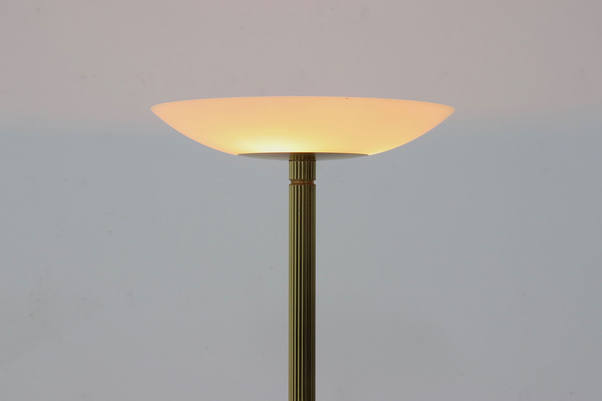 Holtkoetter deals floor lamp