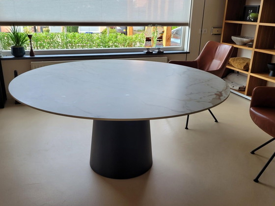Table du Sud Round Dining table with ceramic top, Multi Color (photo 4 of 5)