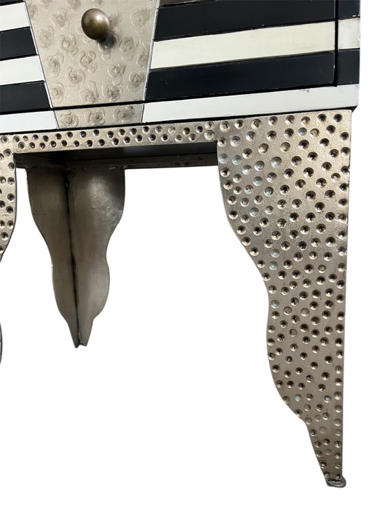 2x Cómoda Estilo Memphis, Mesitas de Noche De The Lam Lee Group – Metal, Wood (photo 13 of 15)