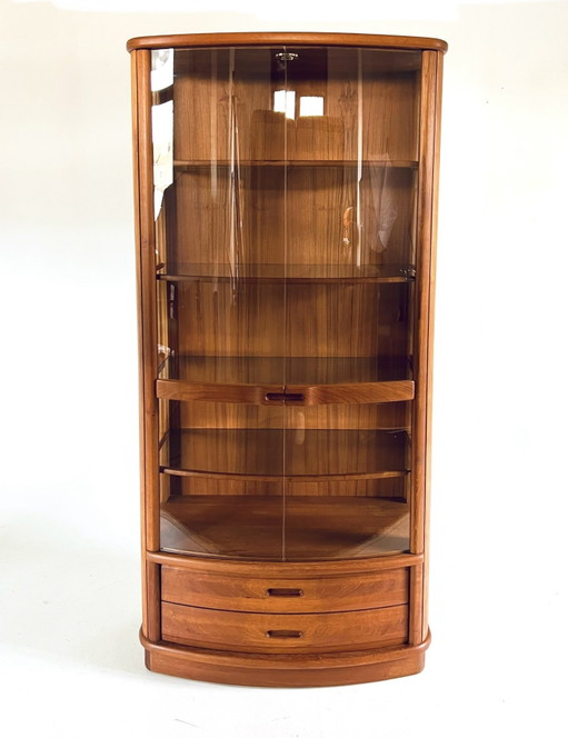 Vintage beleuchteter dänischer Teakholz-Vitrinenschrank aus den 80er Jahren