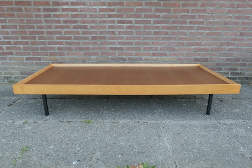 Vintage daybed