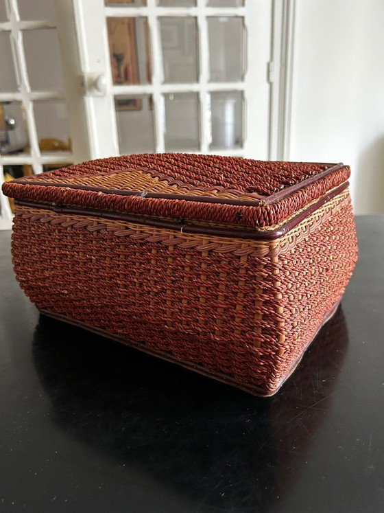 Image 1 of coffre en osier vintage 