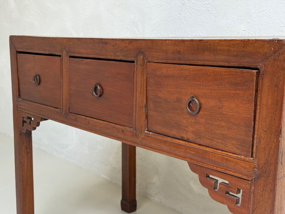 Image 1 of Traditionele Chinese Sidetable | 3 Lades | Begin 19e eeuw