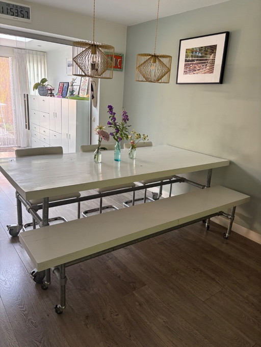 Industrial dining room set Goossens