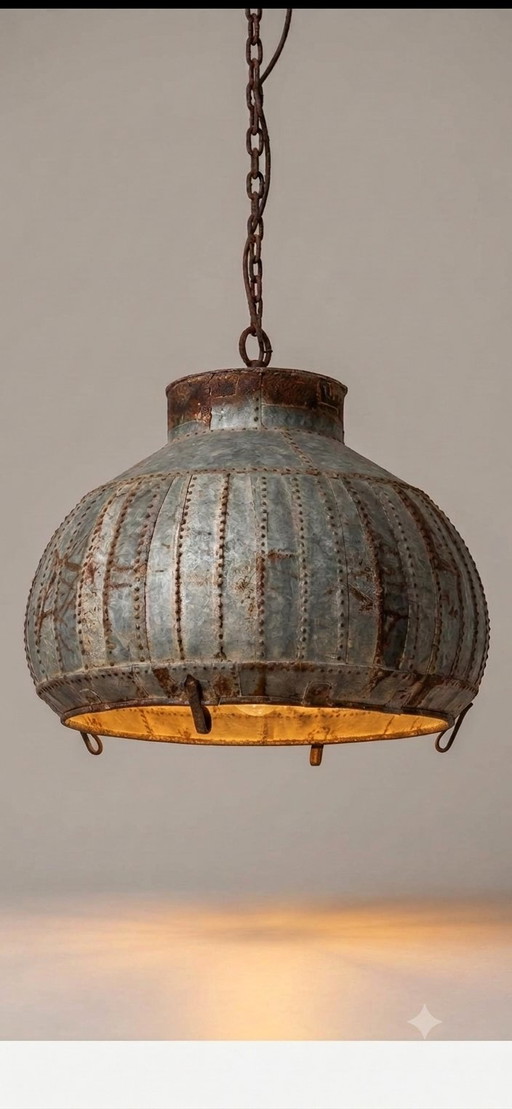 Prachtige Indiase Waterkruiklamp, Industrieel, Origineel En Authentiek!