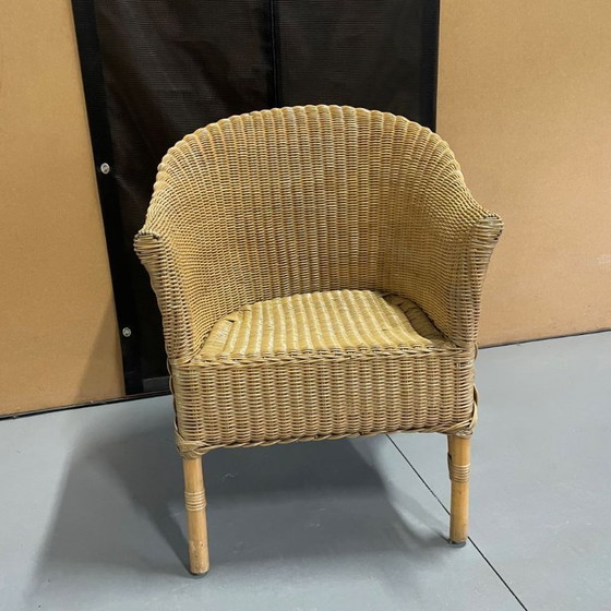 Image 1 of Rotan kuipstoel
