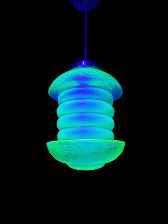 Lampada a sospensione in vetro uranio o annagreen, modello raro, Art Déco – Lampade a sospensione, Glass (photo 3 of 12)