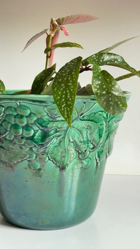 Image 1 of Cache-POT Barbotine GIEN France Vintage