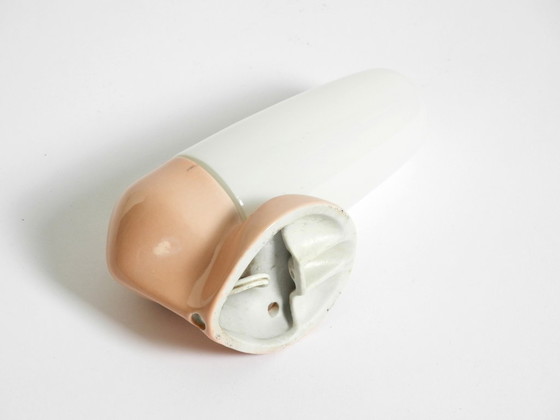 Image 1 of Prachtige wandlamp van glaskeramiek in mid-century modern stijl van Wagenfeld.