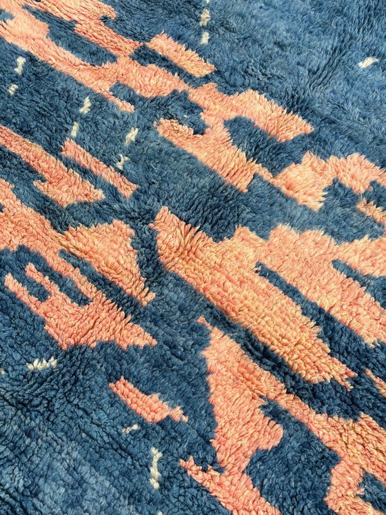 Alfombra marroquí Mrirt azul de 185x250 cm, alfombra bereber de lana hecha a mano, alfombra marroquí de lujo. (photo 7 of 11)