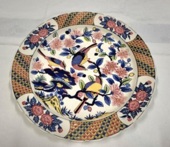 Image 1 of Large porcelain dish, Imari design Japan