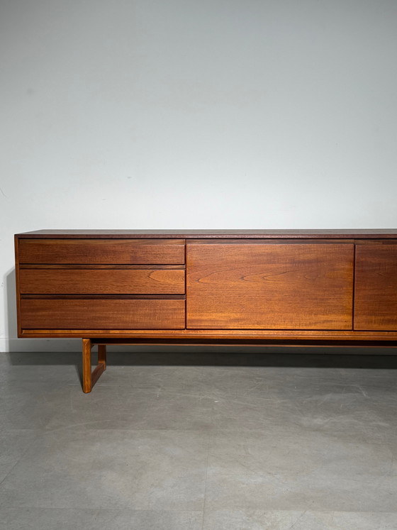 White & Newton Teak Sideboard – British Mid-Century Modern (photo 5 of 10)