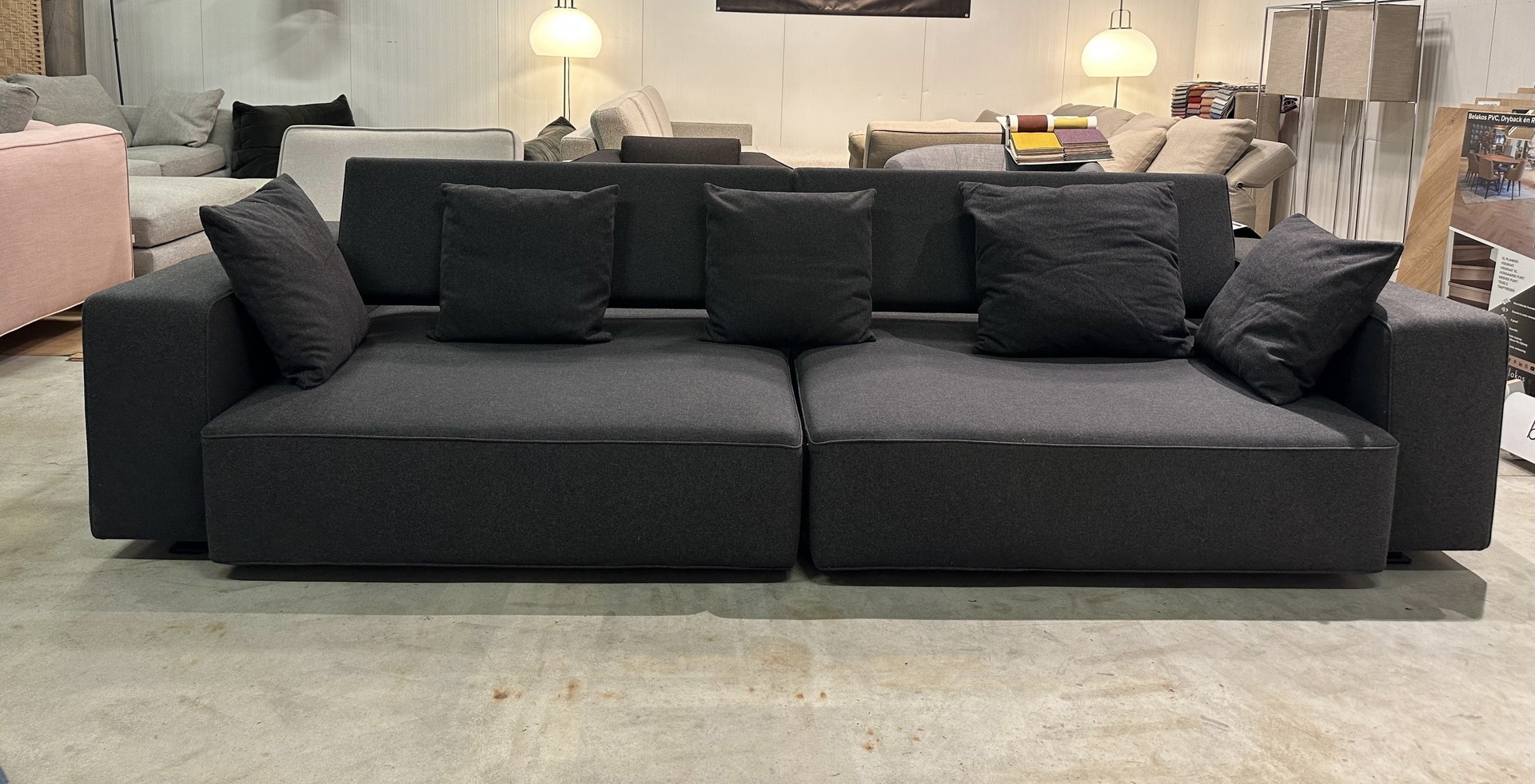 ZGAN B&B Italia Andy Bank Anthracite | €4,100 | Whoppah