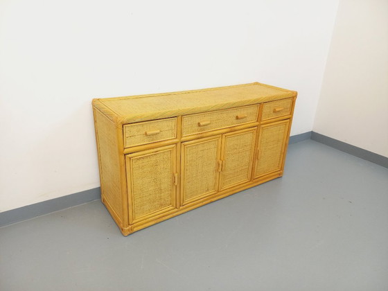 Image 1 of Vintage dressoir/opbergmeubel van rotan en gevlochten rotan uit de jaren 70.