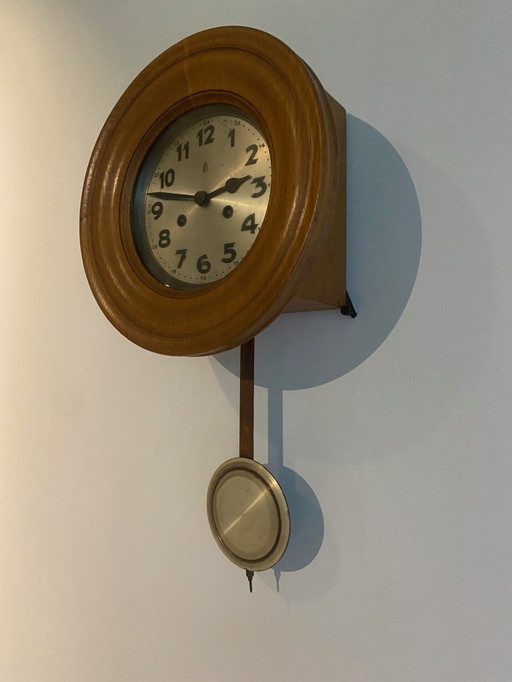 Horloge murale à pendule allemande vintage – mouvement mécanique, milieu du XXe siècle