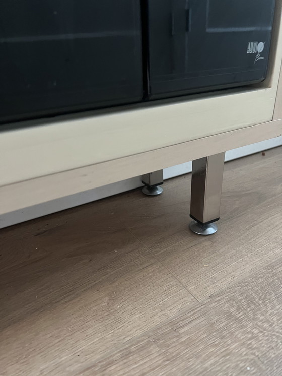 Image 1 of Cassetta audio vintage e cabina armadio con cd 