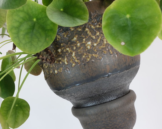 Image 1 of Zeer Zeldzame Grote Vintage Jopeko Plantenstandaard Plantenpot met Voet Vet Lava Keramiek 1970