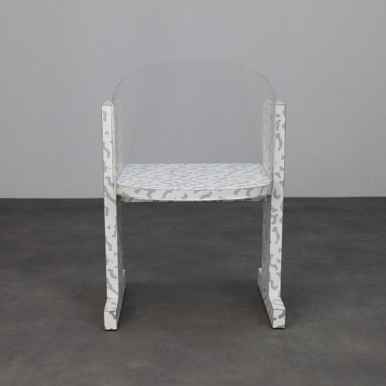 Image 1 of De Teodora-stoel van Ettore Sottsass voor Vitra, Zwitserland, 1986.