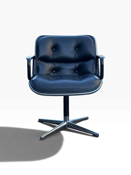 Fauteuil Executive Charles Pollock pour Knoll, cuir noir 1960