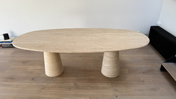 Image 1 of Table de salle à manger en travertin pour l'intérieur et l'extérieur