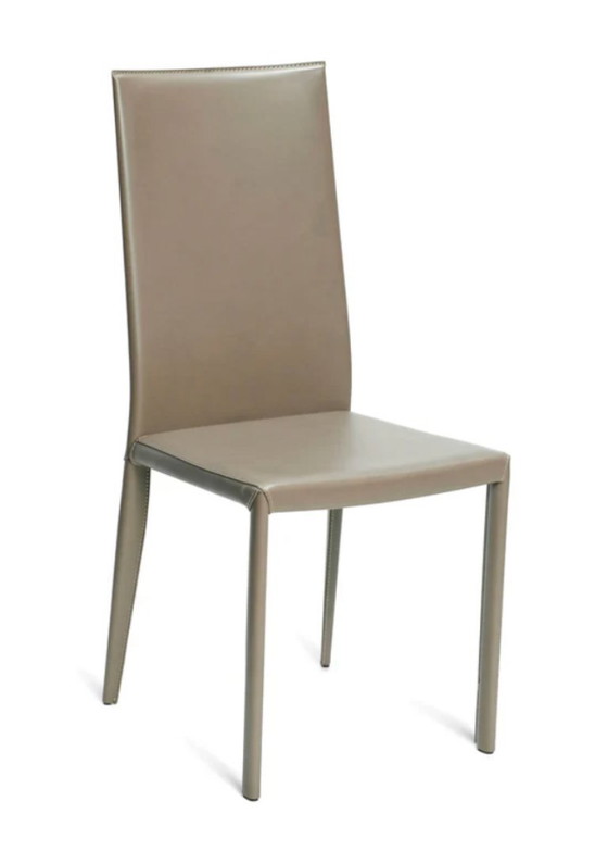 Image 1 of 8 chaises de salle à manger en cuir Roche Bobois Holly