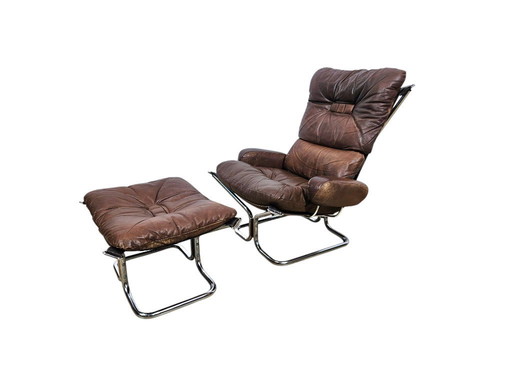 Poltrona con poggiapiedi, Westnofa, "Poltrona con poggiapiedi", progettata da