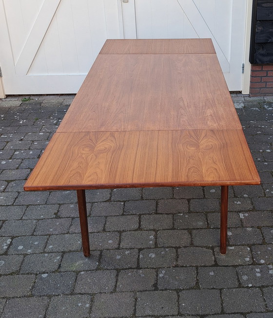 Image 1 of Table à manger design danoise XL