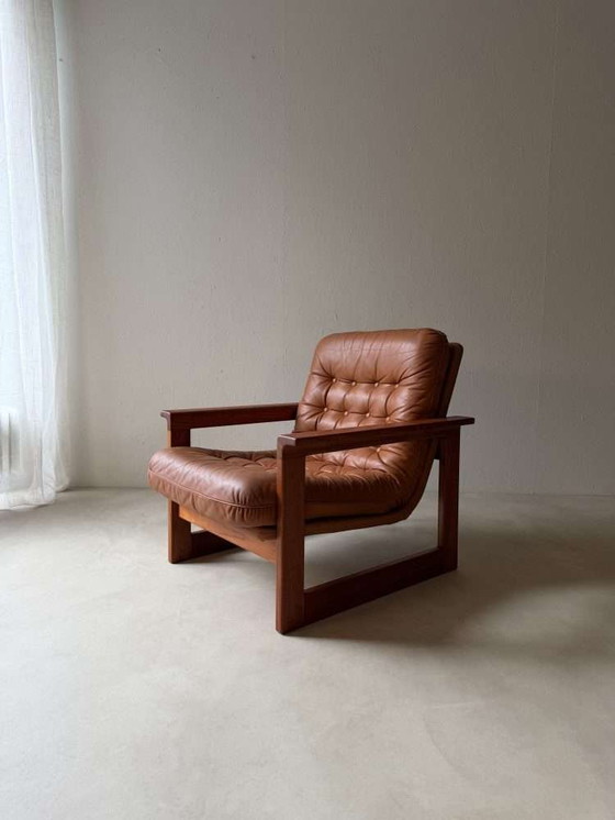 Image 1 of Fauteuil lounge vintage en cuir teck des années 1960