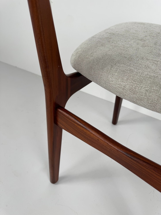 Juego de seis sillas de comedor, Schiønning & Elgaard, Dinamarca, años 60 – Wood (photo 15 of 15)