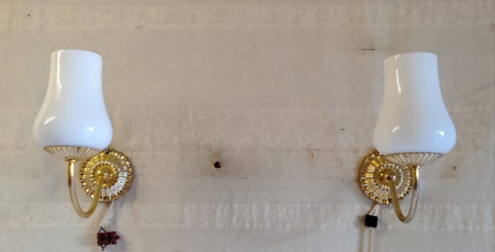 Wandleuchten aus vergoldetem Messing und Opalglas-Tulpe - Mitte 20. Jh. – Brass (photo 10 of 10)