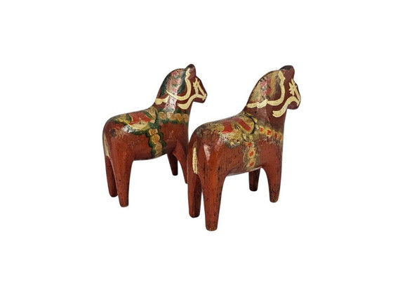 Image 1 of Dala Horse - Dalahastar (2) - design Grannas A. Olsson - Suède - 1er quart du 20e siècle