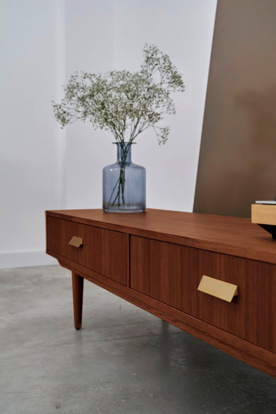 Image 1 of Lowboard 2 laden eiken gebeitst teak - L02