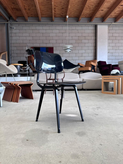 Sedia Ahrend Revolt nuova, Friso Kramer (disponibilità: 20+)