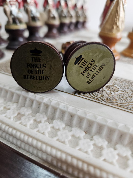 Raj Verzamel schaakspellen van Franklin Mint Porselein, jaren 70, Set van 33 – Decoratieve objecten (photo 12 of 19)