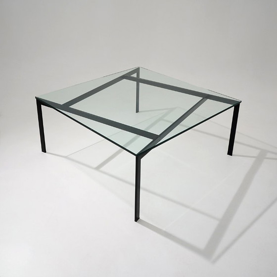 Image 1 of Mesa de centro de vidrio y metal diseñada por Paolo Tilche para Arform, década de 1960.