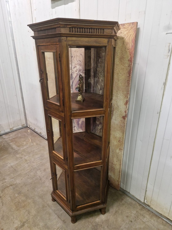 Image 1 of Antieke teakhouten 6-hoekige vitrinekast, servieskast, wijn/whiskey bar met 3 deurtje  afm. 74x65cm en 176cm hoog.