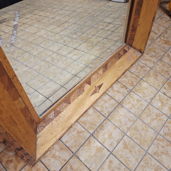 Image 1 of Miroir ancien / Cadre en bois incrusté