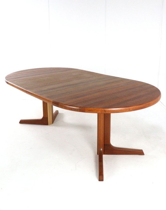 Image 1 of Gudme round 2x extendable dining table 'Slumstrup' vintage Danish design