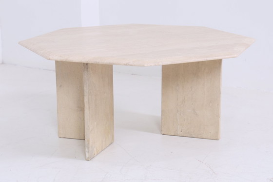 Image 1 of Magnifique table basse vintage en travertin | Table basse du milieu du siècle, table de salon, salon rétro des années 80 #06-44