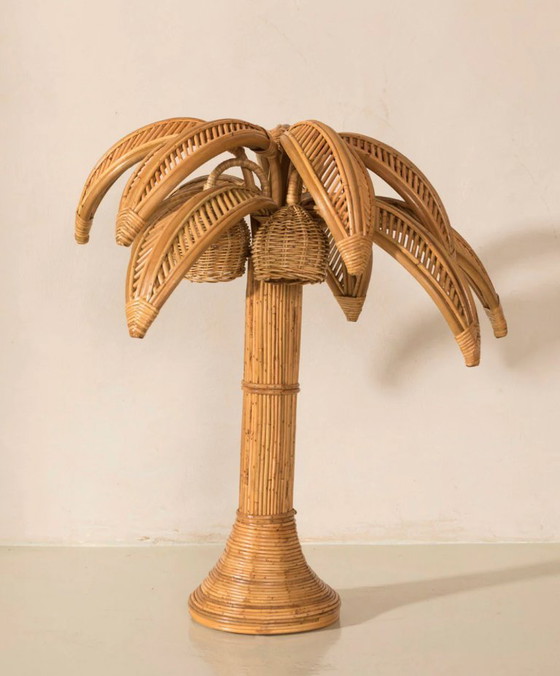 Image 1 of Lampada da tavolo in rattan con palma