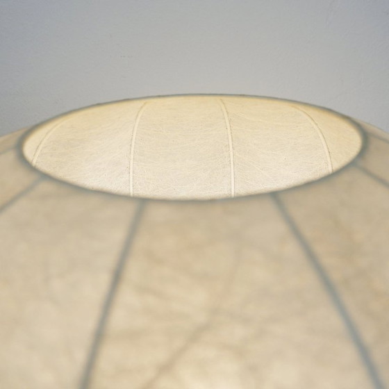 Image 1 of Lampadaire tripode vintage Cocoon avec touches de laiton, années 1960