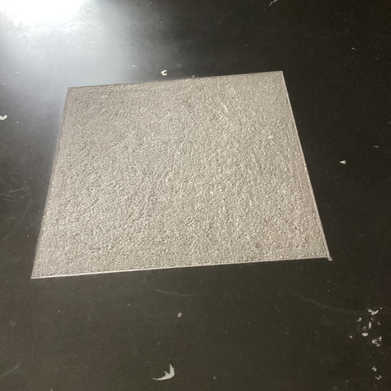 Image 1 of Tafelblad in Doornikse blauwe hardsteen + tafelpoot in smeedijzer