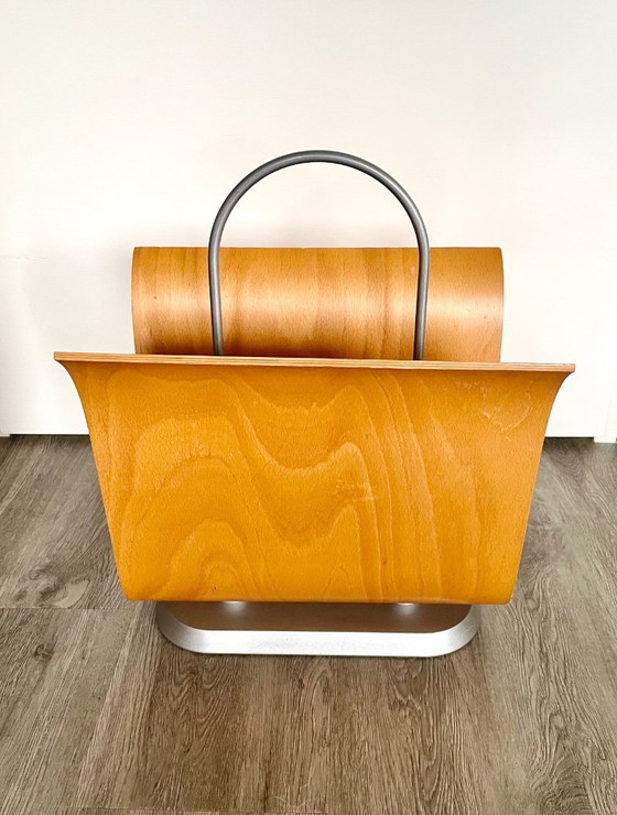 Image 1 of Portariviste dal design vintage Ligne Roset