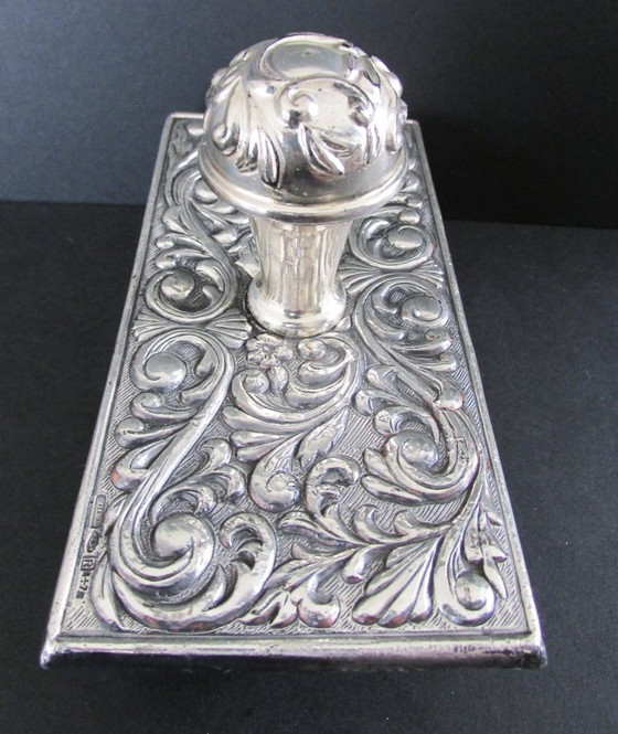Culla per inchiostro in argento con rilievo dettagliato, Accessori da tavola, Pelle, Argentato, Klassiek (foto 6 di 8)