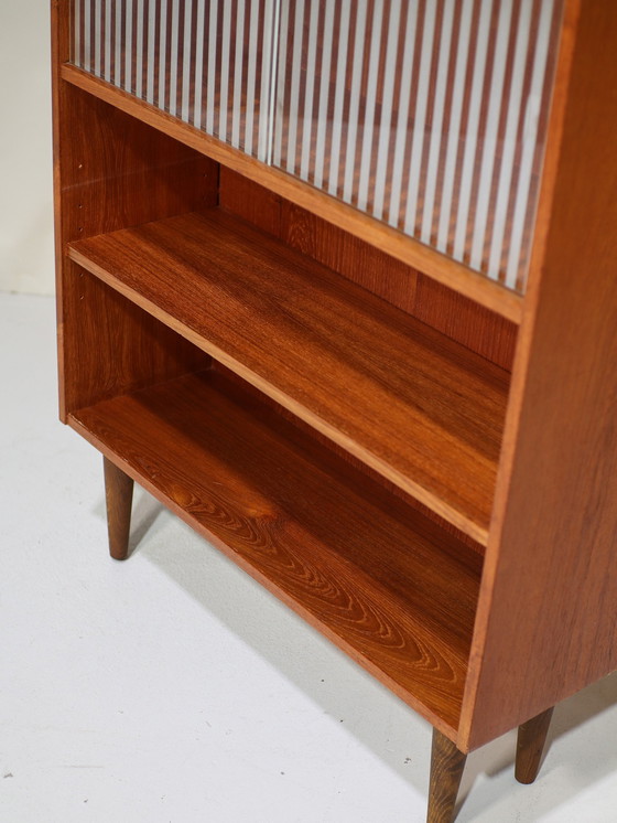 Image 1 of Boekenkast vitrinekast teak Deens vintage