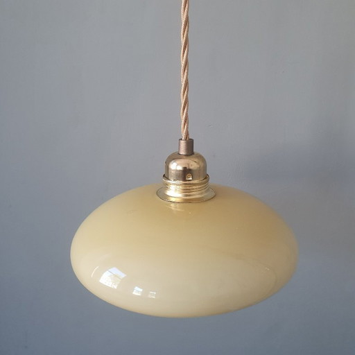 Vintage French Pendant Lamp - Pastel Yellow Opaline Glass – hanglampen, Metal